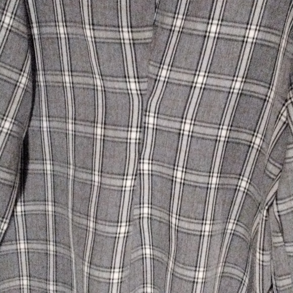 A plaid Shein pant suit - Picture 5 of 7